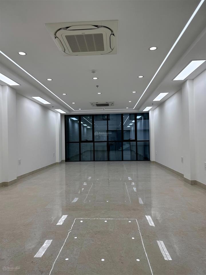 Chính chủ! bán toà nhà phố nguyên hồng, nhà xây mới, đầy đủ pccc, khu dân trí cao, nhiều tiện ích.