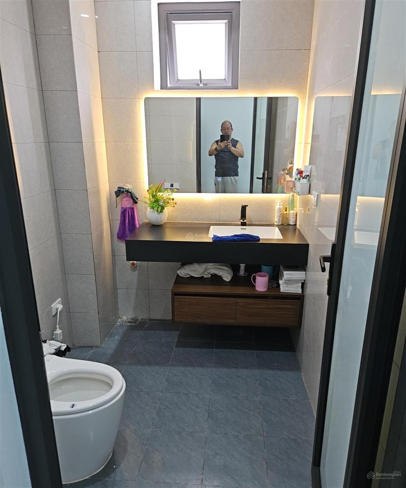 Bán nhà chính chủ diện tích đất 138.5m2, diện tích xây dựng 3 tầng 400m2 mặt tiền kinh doanh