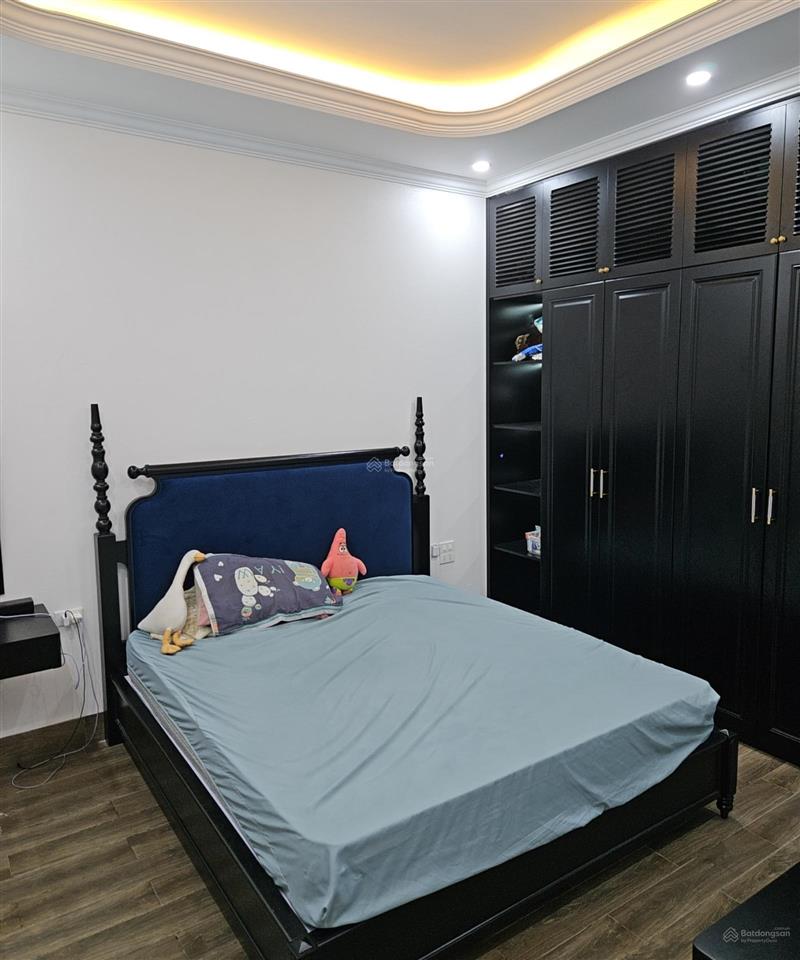 Bán nhà chính chủ diện tích đất 138.5m2, diện tích xây dựng 3 tầng 400m2 mặt tiền kinh doanh