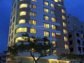 Bán toà nhà văn phòng 12 tầng  1 hầm 2 mặt tiền nguyễn hữu thọ. dòng tiền 950 tr/th