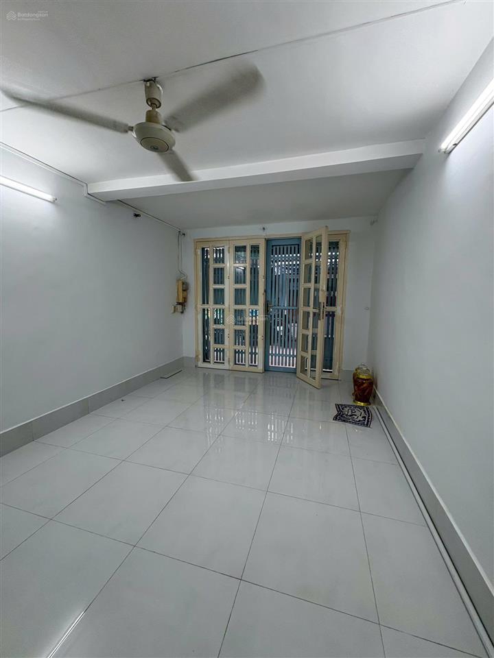 Bán nhà bến chương dương, đường nguyễn văn cừ, quận 1, hẻm 5m, dtcn 30m2, 1 lầu, sổ hồng, giá tốt