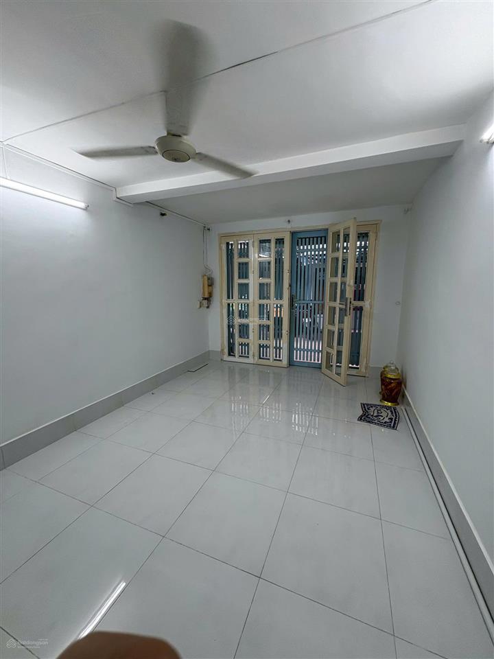 Bán nhà bến chương dương, đường nguyễn văn cừ, quận 1, hẻm 5m, dtcn 30m2, 1 lầu, sổ hồng, giá tốt
