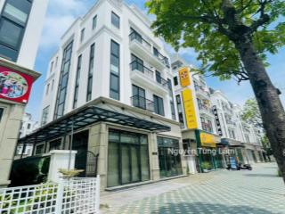 Bán liền kề đường đôi c14 diamond point  vị trí kinh doanh cực đẹp  view hồ  giá tốt