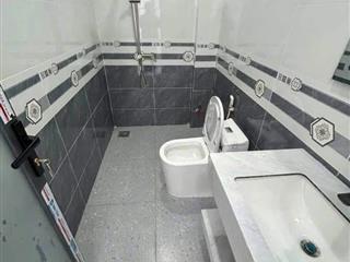 BÙNG NỔ! NHÀ PHỐ 112M² GẦN CHỢ BÌNH CHÁNH, GIÁ SIÊU ƯU ĐÃI CHỈ 2.55 TỶ!