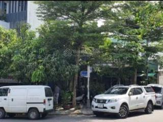 Bán đất lô góc 3 mặt tiền có sẵn kho bãi nhà cấp 4