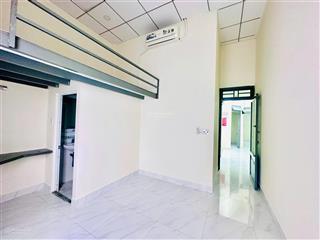 Ngang hơn 4m  5pn, 5wc  chỉ 9.2 tỷ  cn 73m2  lê văn sỹ, quận 3