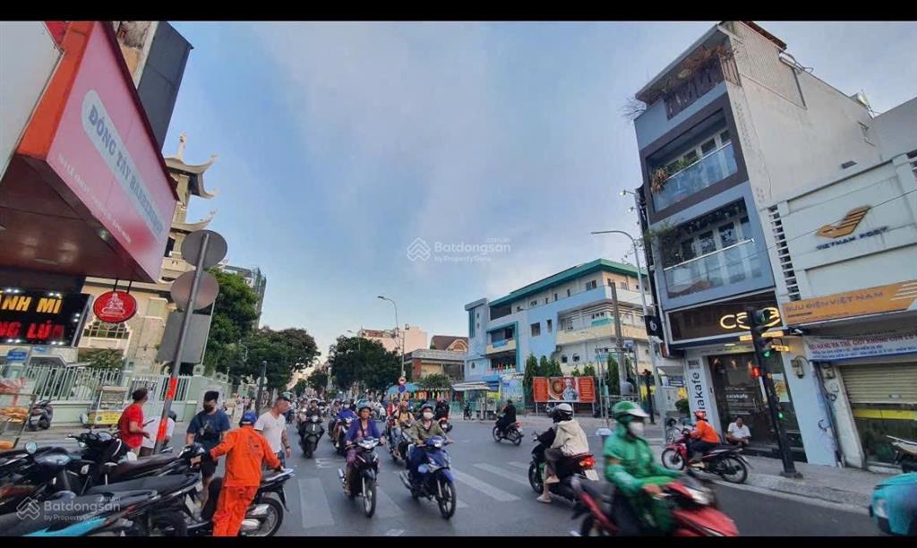 Chủ giảm sốc 1 tỷ  mtkd lê văn sỹ  ngang 4m  chỉ 13 tỷ hơn  51m2