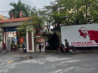 Chủ cần bán gấp. giá tốt hơn khu vực rất nhiều  đầu tư vào được luôn. ô tô qua cửa  ngõ thông