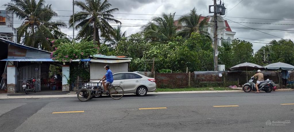 Đất 33 mét ngang, sâu 65 mét, mặt tiền quốc lộ 60 cũ (đường trần văn ơn, bến phà rạch miễu củ)