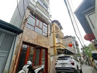 Hàng đầu tư bồ đề 50m 5 tầng gara oto 7 chỗ cách 3 nhà ra mặt phố và hồ  ngõ thông hồng tiến
