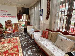 Ngộp banhk bán gấp nhà lô góc 2mặt tiền kinh doanh buôn bán dĩ an, 9,4 tỷ, 234 m2, hàng hot bao đẹp