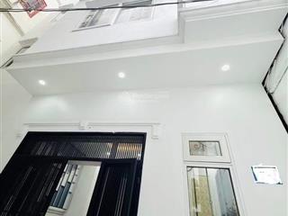 Cần bá.n gấp nhà khu hoàng mai  tặng full nội thất  giá thương lượng 6,05 tỷ