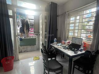 Căn hộ dịch vụ bình thạnh có ban công cửa sổ thông thoáng