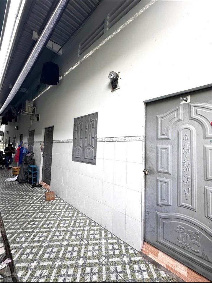 Chỉ 1tỷ110 có ngay 1kiot và 5phòng cho thuê ngay kcn mỹ phước 3 shr, full thổ cư phường thới hoà.