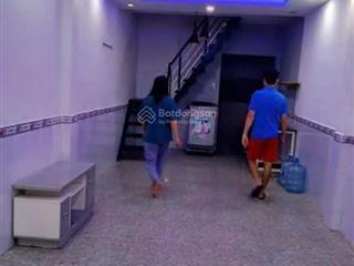 Bán nhà riêng tại cống lở, 4,7 tỷ, 30m2, chỉ với view đẹp