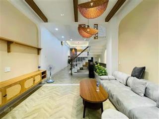 Cần ra nhà nhanh bán nhà ngộp hồ hảo hớn p. cô giang q.1, shr hẻm oto  ngay