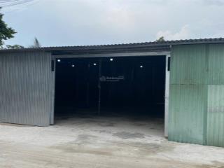 Cho thuê kho, nhà xưởng tại 69/5a ấởng tại 69/5a ấp 4 xã xuân thới thượng, hóc môn, 15 triệu, 400m2