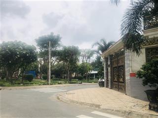 Gần chợ bùi minh trực ôtô ngủ nhà 4x25 nhà 4 tầng đúc 5pn nở hậu hoàn công tặng full nội th
