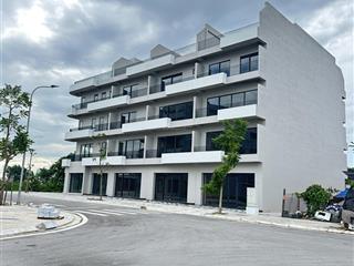 Bán shophouse lô góc 4 tầng 1 tum 232,1m2 xây thô chiết khấu 10% tặng ngay 1 cây vàng