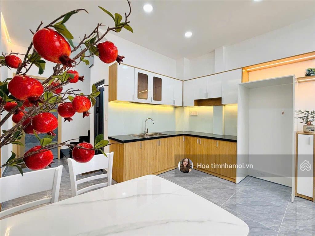 Nhà đẹp lê văn thọ gò vấp sổ vuông vức ngang 4m thu nhập 12tr/1 tháng đi 100m ra quang trung