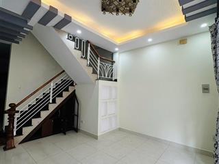 Bán nhà đẹp kiên cố 1 trệt 2 lầu ngay trung tâm đà lạt vị trí đường ngô quyền, phường 6, tp. đà