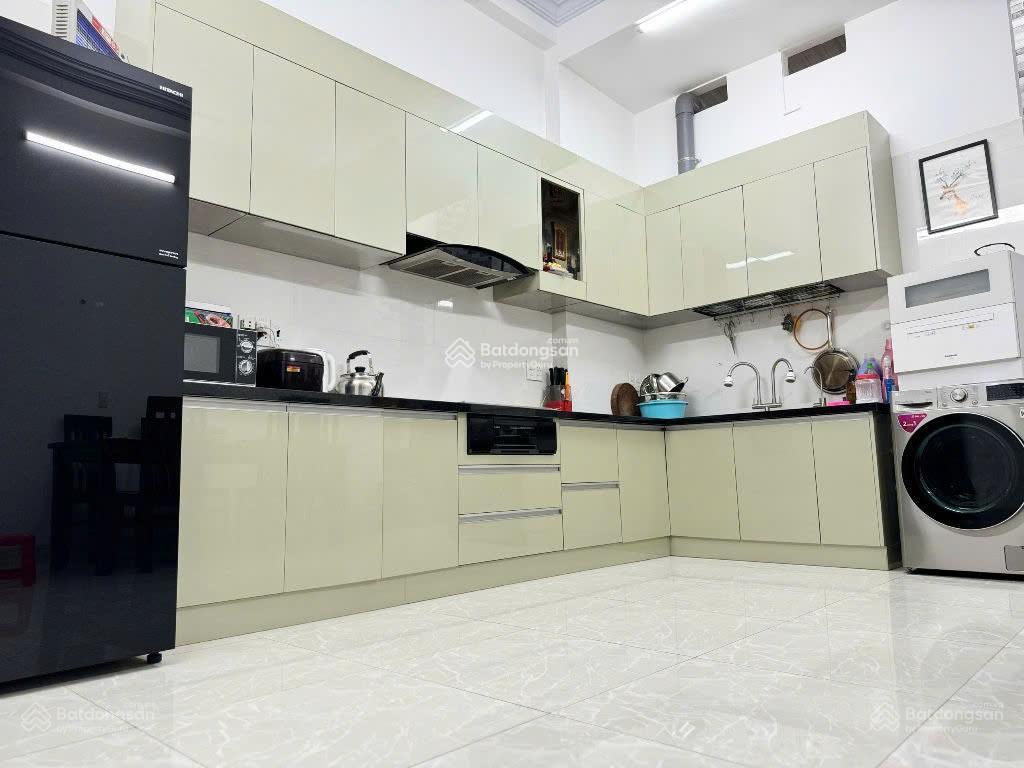 Hxh nguyễn văn lượng p17, cn 92m2=6mx16m. vuông đẹp. giá tốt 7,8 t