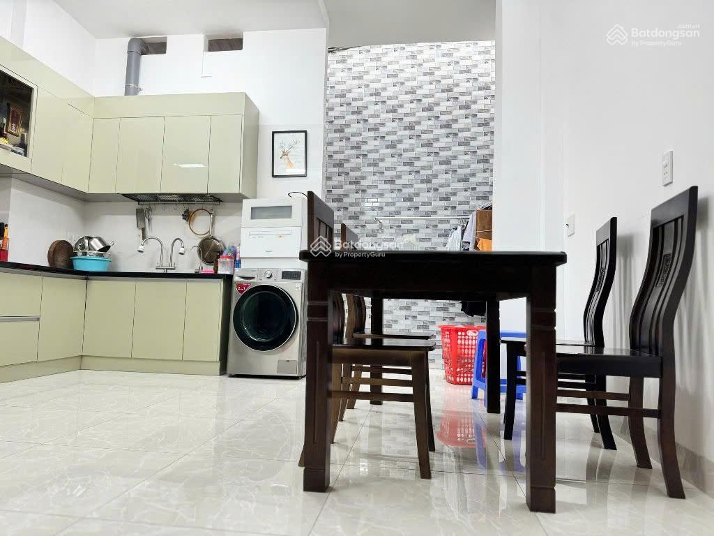 Hxh nguyễn văn lượng p17, cn 92m2=6mx16m. vuông đẹp. giá tốt 7,8 t