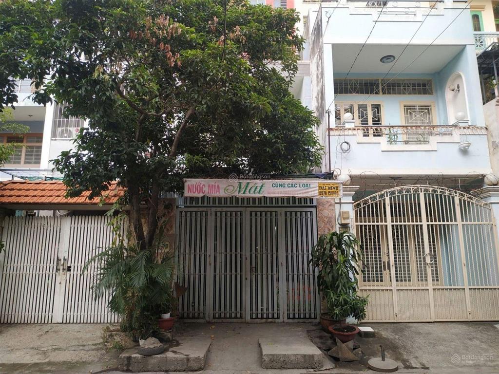 Bán mặt tiền đường hxt 10m 409/ nguyễn oanh p17 gò vấp. dt 4x17m (cn 65 m2) 1tr1l giá 9,1 tỷ