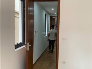 Chủ nhà tin tưởng gửi bán căn biệt thự liền kề, diện tích rộng, thiết kế hiện đại, giá tốt !