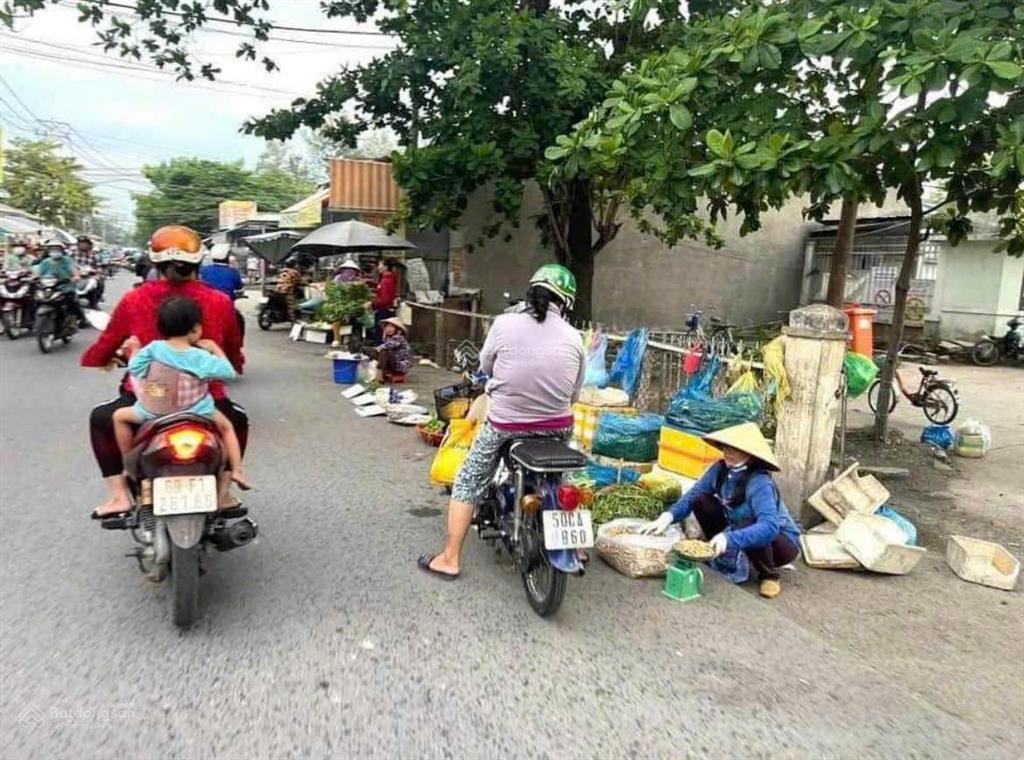 Chủ cần tiền bán gấp lô 84m2 đất giá 1 tỷ,đ.giồng cát, xã tân phú trung, sổ hồng riêng