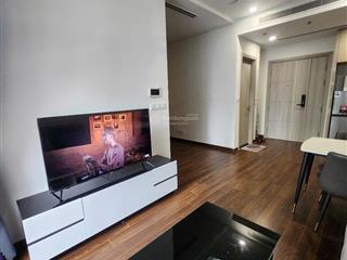 Cho thuê căn hộ tòa c masteri west height 1 ngủ+ đủ đồ, có bể bơi gym trong tòa nhà