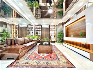 Lõi ba đình, 5 tầng, full nội thất, có thang máy, ô tô đỗ cổng, nội thất luxury 15,5 tỷ sở hữu ngay