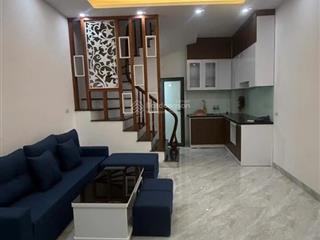 Bán gấp nhà đẹp vĩnh hưng, 30m2, mt 4m, 5 tầng, 20m ra oto, dân cư đông đúc, full tiện ích, 6,7 tỷ