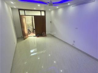 Thang máy xịn xò  nhà mới  tây mỗ 7 tỷ xx