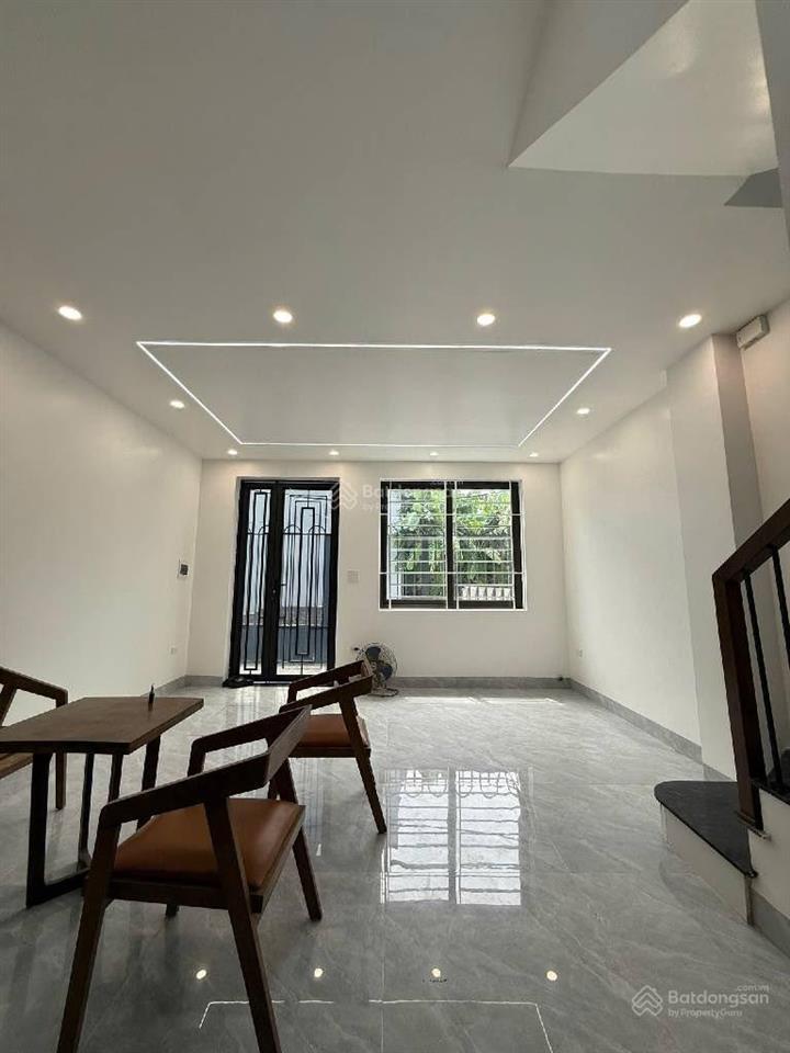 Bán nhà phương canh  mỹ đình, nhà đẹp  full nội thất  ô tô đỗ cửa  35m²  5t  chỉ 6.58 tỷ.