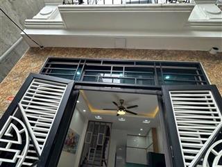 Bán nhà 5 tầng  lai xá gần ga nhổn giá chỉ hơn 5 tỷ