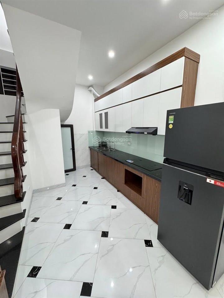 Bán nhà 5 tầng mới sổ nở hậu giá 4.65 tỷ