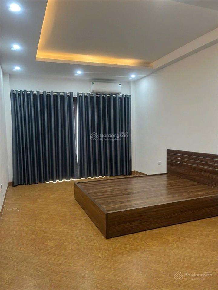 Bán nhà 5 tầng mới sổ nở hậu giá 4.65 tỷ