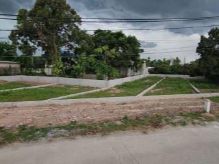 Bán hơn 135m2 đất mặt đường full thổ cư, lưu không 5m giá 13.5t/m2