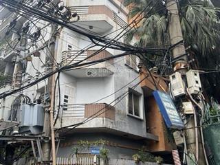 Bán nhà cầu giấy  căn góc  2 mặt tiền  ô tô tránh