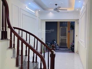 Bán nhà ở ngọc thụy, nhà mới, vị trí đẹp tiện ích 35m2, 4 tầng