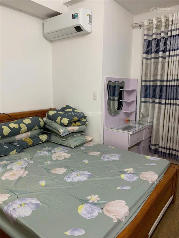 Chung cư hoàng sa, tân định, q1 90m2, 2pn, ban công 11tr5/tháng