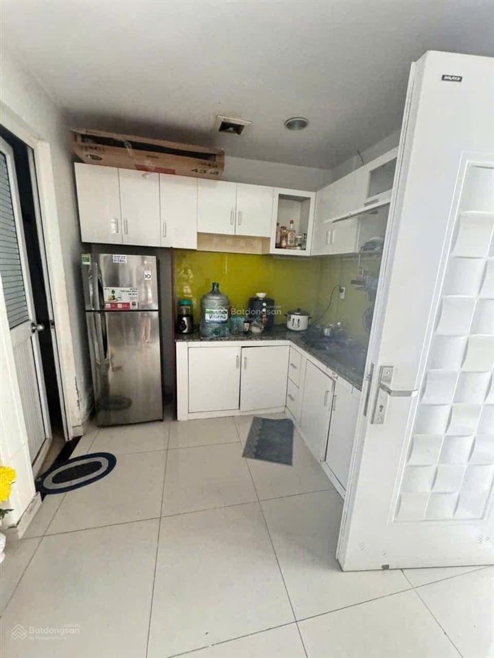 Chung cư hoàng sa, tân định, q1 90m2, 2pn, ban công 11tr5/tháng