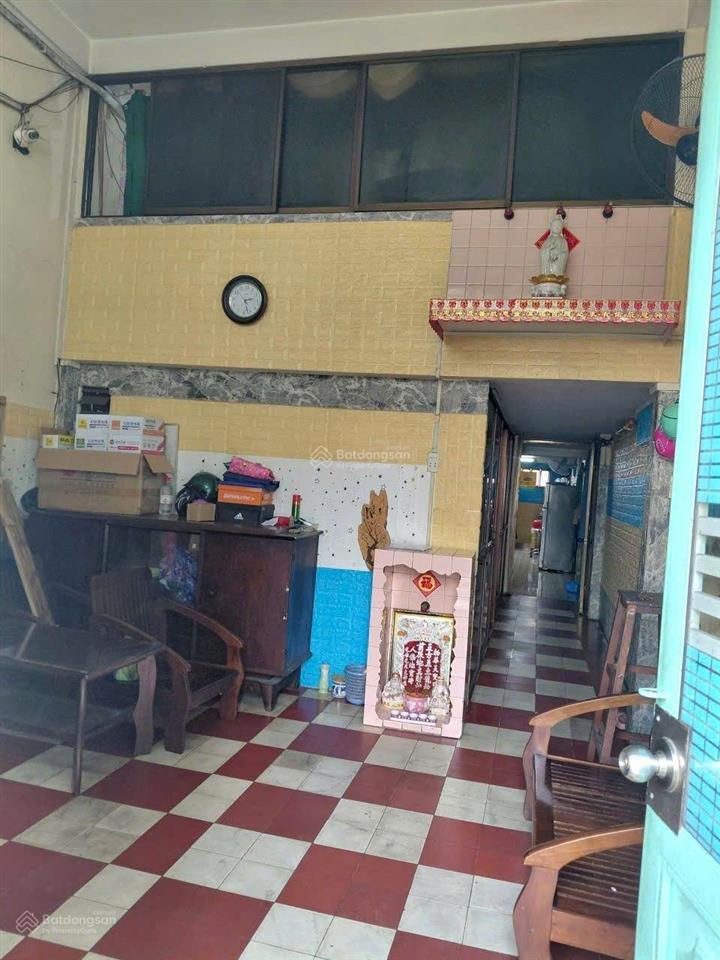 Cần bán gấp cc 639 nguyễn trãi b thang bộ , tầng 1 phường 11 q5 diện tích 103m2, 3pn, 2wc căn