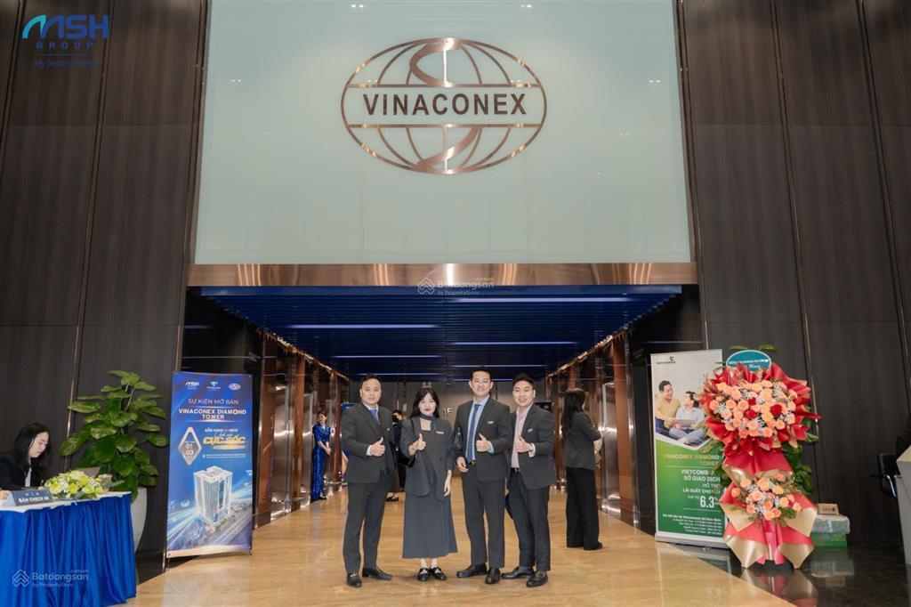 Bán và cho thuê tòa nhà vp 25tầng hạng a(tọa lạc ngã tư minh khaibạch mai) chợ mơ có sổ, giá rẻ