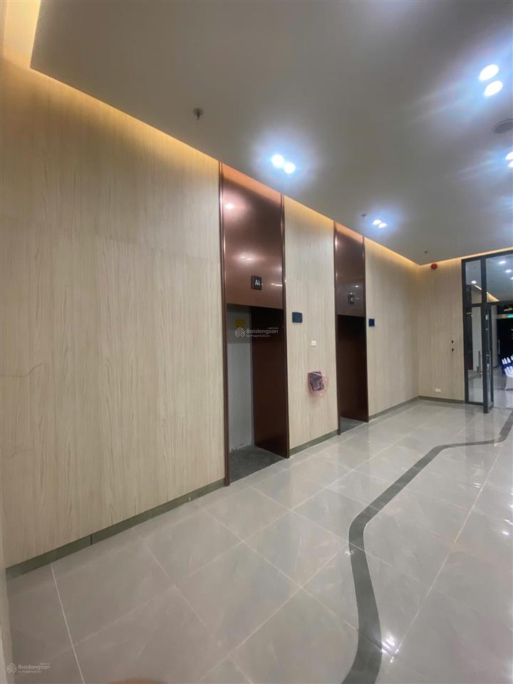 Bán tòa nhà văn phòng 40tầng hạng a goldmark city chỉ với 54tr/m2 136 hồ tùng mậu, bàn giao luôn