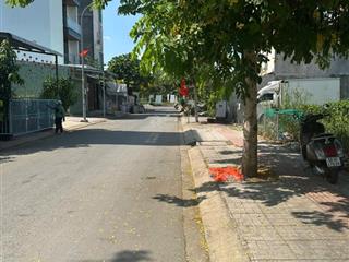 Ban gấp hai nền cho dau moi binh dien