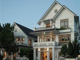 2 căn villa song lập tổng cộng 24 phòng 2 mặt tiền diện tích sổ 617m². 72 tỷ
