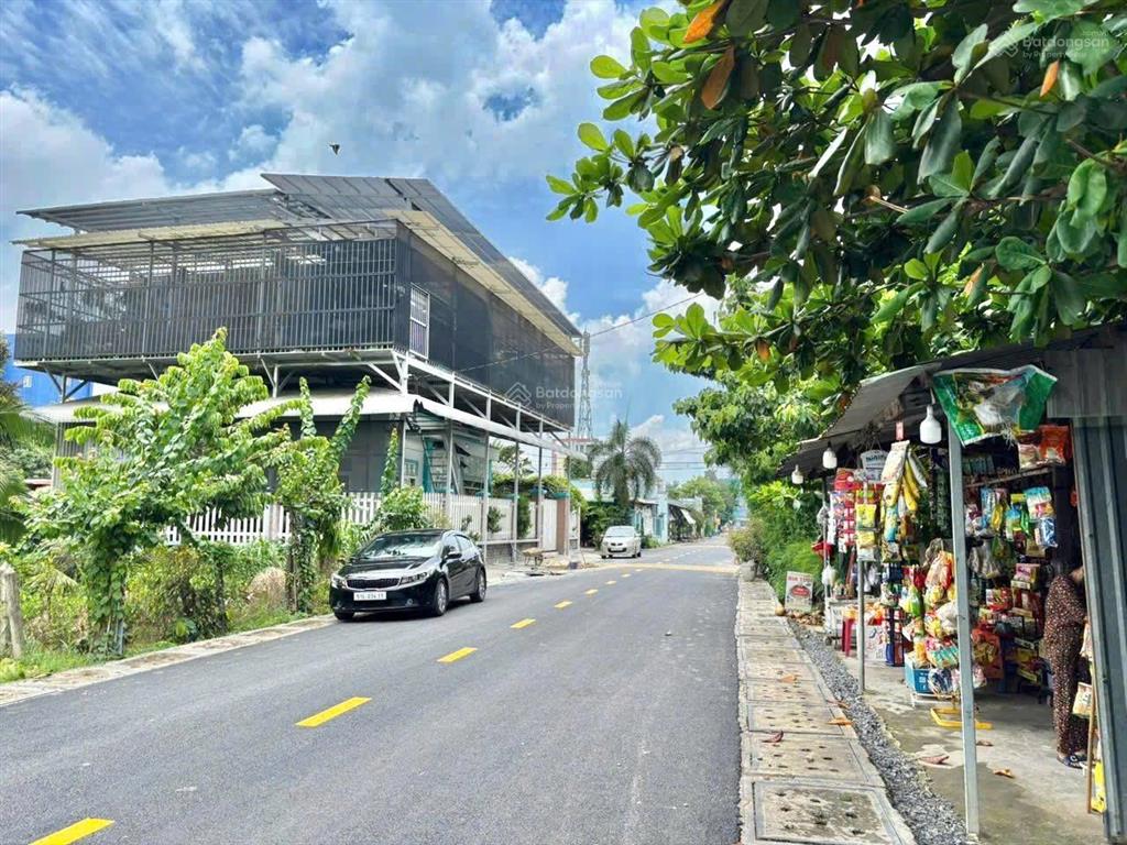 Chính chủ kẹt tiền bán gấp lô đất 225m2 ngay tại tt. củ chi