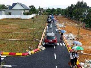 Em chính chủ bán cắt lỗ lô đất trung tâm hoà lạc diện tích 100m2 full thổ cư, mặt tiền 8m